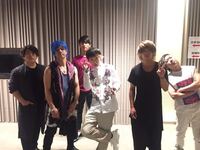 Uverworldのtakuya が着てるこの服はどこのブランドですか Yahoo 知恵袋