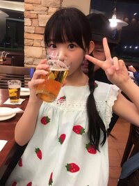 子供がビールを飲んでる写真、だめですか。 - この御仁は御歳21歳