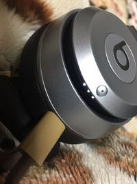 beat solo2 右耳聞こえません。 beat solo2 右耳聞こえません。
