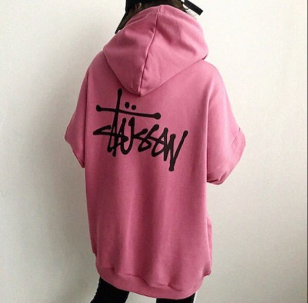 この服のブランドの名前を教えてください！ - stussy（ステューシー）と... - Yahoo!知恵袋