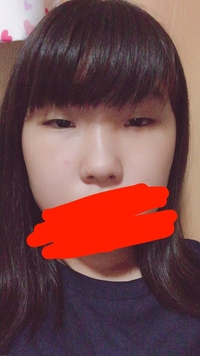 中学一年の女子です 私は学校に行ってないです 顔の悩みがあり 友人達との付 Yahoo 知恵袋