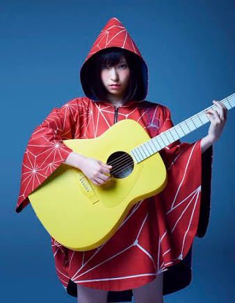 この写真と全く同じギターがほしいです。 - 酸欠少女さユりさんが使