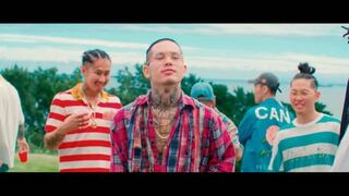 Badhopのオーシャンビューで ワイザーが着用している この Yahoo 知恵袋