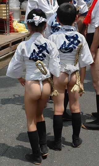 子供たちが褌姿で参加する全国の祭りを教えてください 博多祇園山笠は知ってい Yahoo 知恵袋