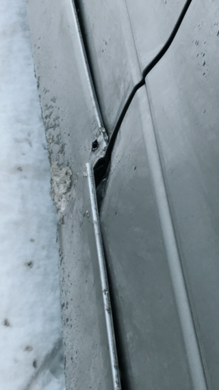 エスティマの前後ドア下の境目のへこみなのですが ダメ元でドライヤーと冷却スプ Yahoo 知恵袋