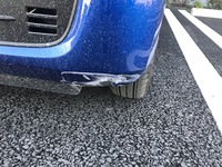 昨日車を縁石に乗り上げてしまいました左折する際に左側を乗り上げて Yahoo 知恵袋