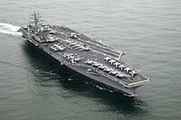 空母の甲板いっぱいに艦載機を並べるのはなんの意味があるのですか これでは Yahoo 知恵袋