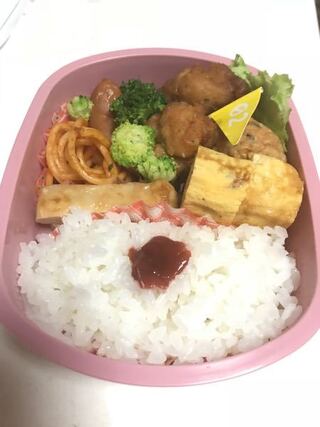 お母さんが作ってくれたお弁当 何kcal お母さんが作ってくれたの Yahoo 知恵袋