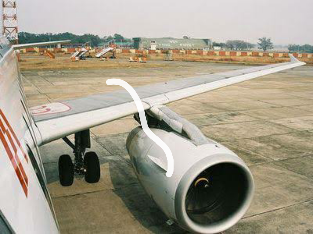 修学旅行の飛行機で間違えて持って帰って来てしまったイヤホン - イヤフォン