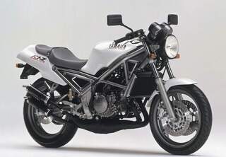 なぜ２スト２５０ネイキッドの中古は安いのですか いわゆるレーサーレプリカでは Yahoo 知恵袋