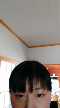 46歳女性です このぶつ切り前髪を 早くワンレンに伸ばす方法があったら Yahoo 知恵袋