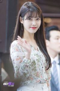 髪を伸ばしているので 美容院に1年行っていないのですが 最近髪 Yahoo 知恵袋