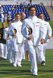 兼高かおる 世界の旅 でアメリカの海軍兵学校の紹介をしていました その中で Yahoo 知恵袋