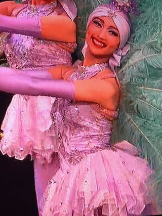 ブーケドタカラヅカのものなのですが この方のお名前教えてください Yahoo 知恵袋