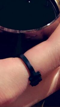 この指輪ってどこのブランドのなんという商品ですか 歌い手の セン Yahoo 知恵袋