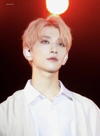 これはジス ジョシュア の女装ですか Seventeen Yahoo 知恵袋