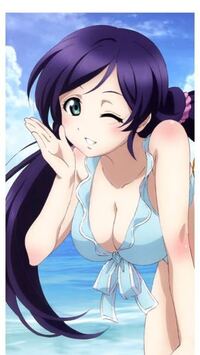 ラブライブの東條希ってアニメでは全く見る気配すらなかったのにこんなに胸の谷間 Yahoo 知恵袋