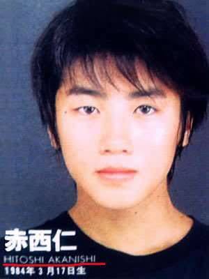 赤西仁くんのファンの方に質問です。この画像に載っている情報と、今の