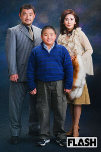 貴景勝の母親が上品で美人 と言われていますが 確かに美人だとは思うものの上品 Yahoo 知恵袋