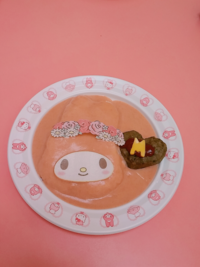 サンリオピューロランドの マイメロのピンクカレーって顔の部分食べれるんですか Yahoo 知恵袋