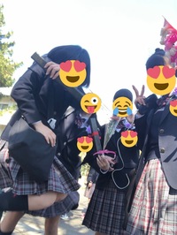 ここの中学の制服が凄く可愛いんですけどどこの中学が分からないのですがなんて言 Yahoo 知恵袋