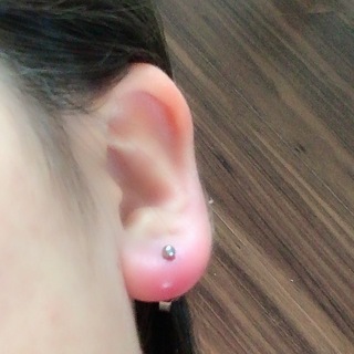 ピアス 透明 ファースト