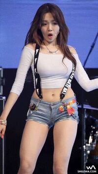 韓国アイドルのバンビーノのウンソルちゃんのセクシー過ぎるダンス スタイ Yahoo 知恵袋