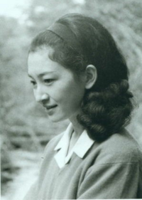 吉永小百合さんの若い頃の画像を見ました すごい美人ですね Yahoo 知恵袋