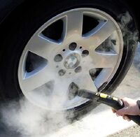 自動車のフロントホイールをスチームクリーナーで清掃をしたことがある Yahoo 知恵袋
