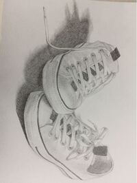 靴のデッサンです アドバイスください 芸術科高校の入試に向けての練習中なので Yahoo 知恵袋