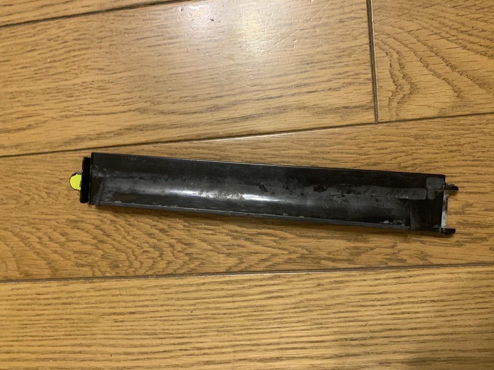 ルンバのゴミを捨てようとしてダスト容器を取り出した際に 一緒によく Yahoo 知恵袋