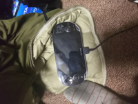 Pspの電源を入れても緑のランプはつくだけで 画面は真っ黒のままで Yahoo 知恵袋