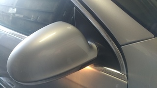 車のメッキモール って言うんでしょうか 写真のように白いサビのよう Yahoo 知恵袋