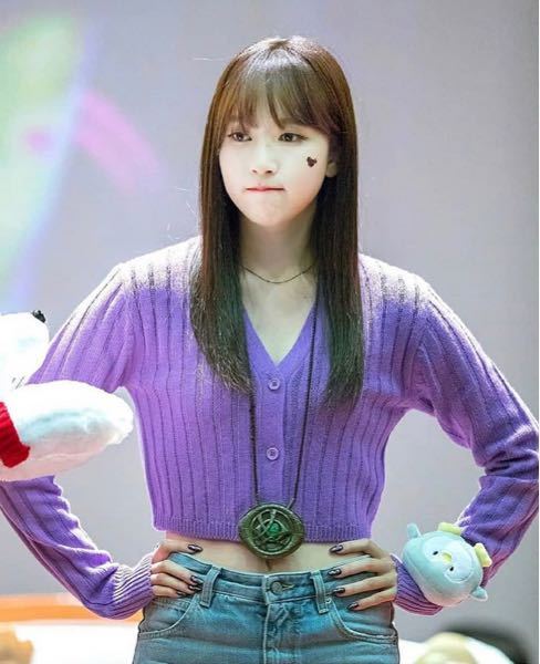 この写真、TWICEのミナちゃんなんですけど、ストレートパーマ