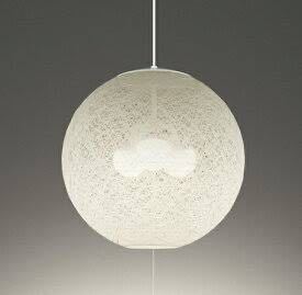 イラストレーターで この画像の球体に文字を貼り付けたようにしたいのですがやり Yahoo 知恵袋