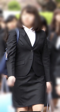 武庫川女子大学 制服 | b-a-i.com