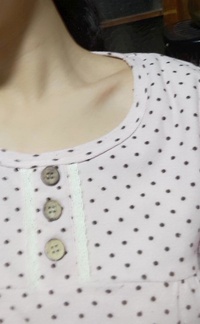 女でこれは鎖骨や首筋が目立ってますか 私は骨格ナチュラルの可能性が高いので確 Yahoo 知恵袋