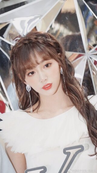 お名前教えてください 韓国アイドルヨジャドル 孔雪儿 Sh Yahoo 知恵袋