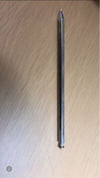 このシャーペン何かわかりますか 使い込んでるのでるので塗装が剥げて金色 Yahoo 知恵袋