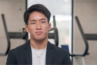 朝倉海選手みたいな髪型にするには美容室で何と言えばいいですか また セットは Yahoo 知恵袋