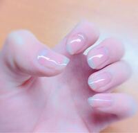 女の子の爪磨きで磨いたピカピカの爪ってどう思いますか 私は 爪 Yahoo 知恵袋