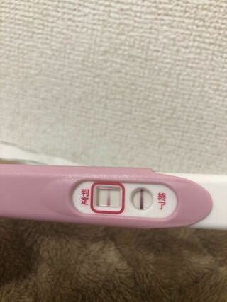 妊娠検査薬写真あります 現在 高温期17日目で陽性反応がで Yahoo 知恵袋