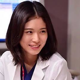 コウノドリで下谷先生 松岡茉優 がしていた役は 産婦人科医ですか シー Yahoo 知恵袋