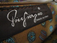 Shumukh世界一高い香水らしいんですけど 読み方を教えてください Yahoo 知恵袋