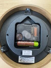 昨日ニトリで時計を買いましたしかし電池をいれても動きません 箱を捨ててし Yahoo 知恵袋