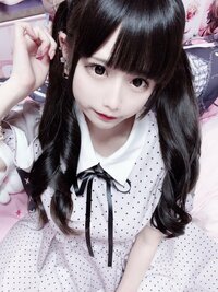 暗黒微笑ちゃんの着ているこちらのお洋服はどちらのものか分かりますか... - Yahoo!知恵袋