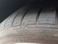 タイヤショルダー部のヒビまだok 4年目キロのポー Yahoo 知恵袋
