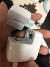 ipadの充電器が2つに分解しました。これは何に使うんですか？ 