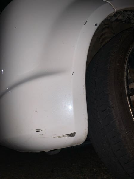 いつの間にか車に傷がついていました、この傷なら乗っている時に 