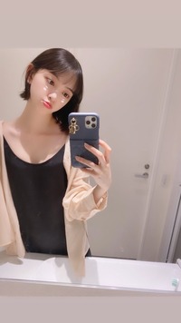 乃木坂46の遠藤さくらが愛用しているiphoneとイヤホンわかる方教えてくれ Yahoo 知恵袋